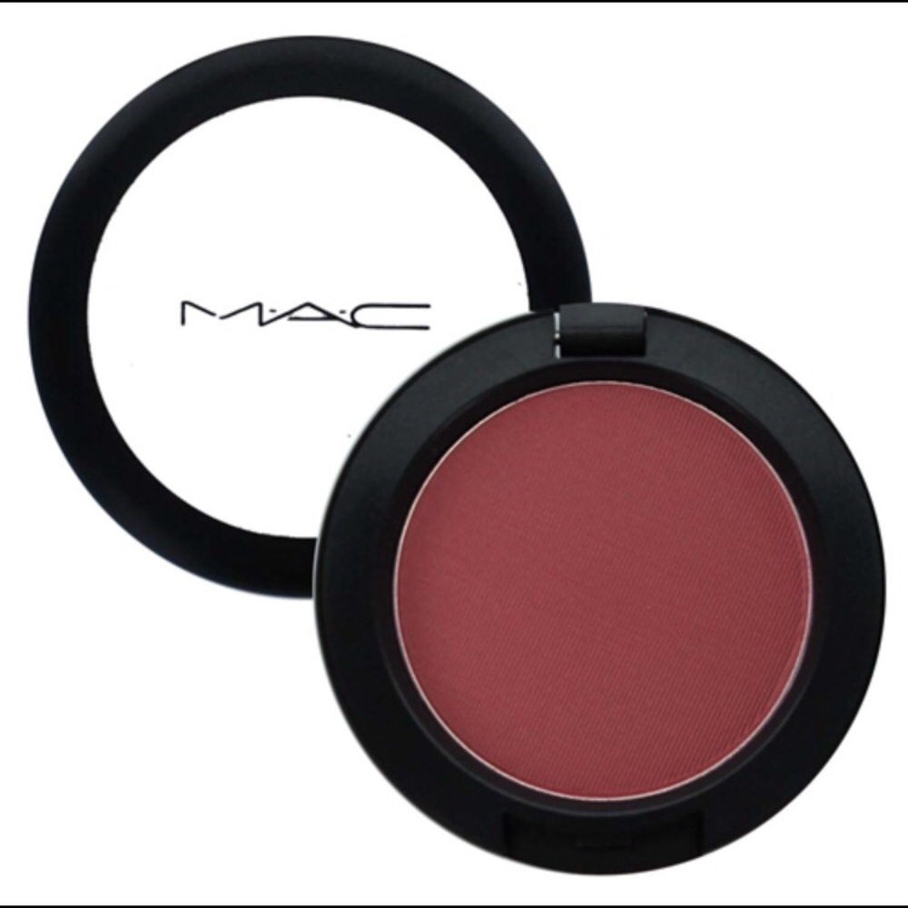 MAC’s “FEVER” MATTE POWDER BLUSH MAKEUP